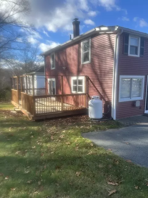 3 Julien Ave, Worcester, MA 01604 photo 2
