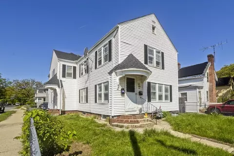 320 Oakland St, Springfield, MA 01108