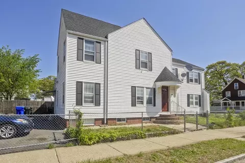 320 Oakland St, Springfield, MA 01108 photo 2