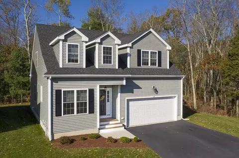 8 Black Bear Cir #8, Milford, MA 01757