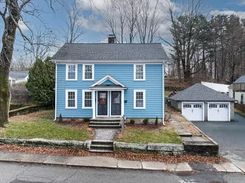 33 Seagrave St, Uxbridge, MA 01569