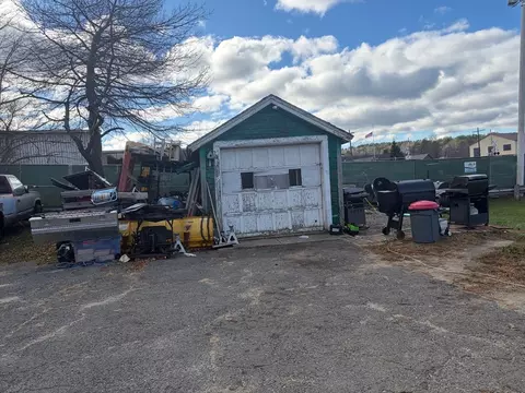 150 E Main St, Orange, MA 01364 photo 6