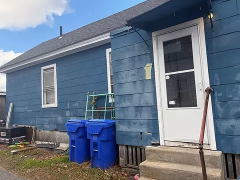 150 E Main St, Orange, MA 01364 photo 5