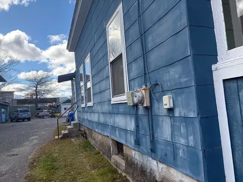 150 E Main St, Orange, MA 01364 photo 3