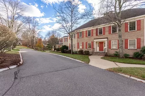 501 Lexington St #11, Waltham, MA 02452