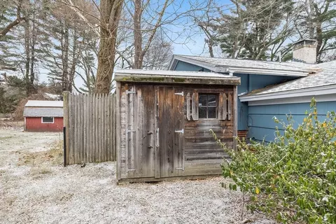 Exterior - 13 Edith Rd, Framingham, MA 01701 photo 9 of 10