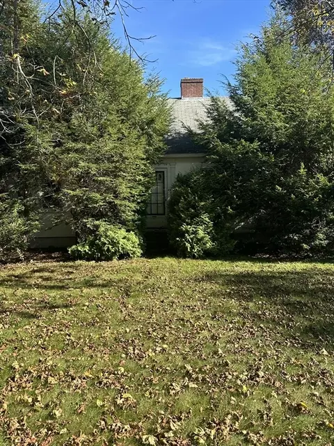 83 Bryn Mawr Ave, Auburn, MA 01501