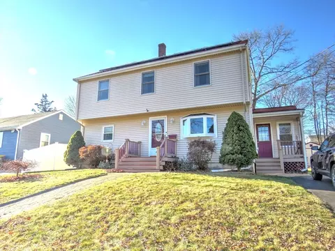 41 Clapp St, Abington, MA 02351