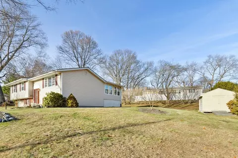 Exterior - 10 Paulette Dr, Danvers, MA 01923 photo 5 of 5