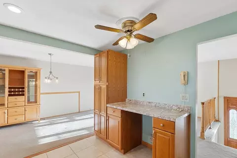 Entry Way - 10 Paulette Dr, Danvers, MA 01923 photo 1 of 1