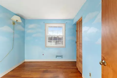 Bedroom - 10 Paulette Dr, Danvers, MA 01923 photo 3 of 5