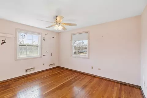 Bedroom - 10 Paulette Dr, Danvers, MA 01923 photo 1 of 5