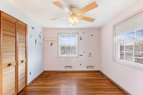 Bedroom - 10 Paulette Dr, Danvers, MA 01923 photo 2 of 5