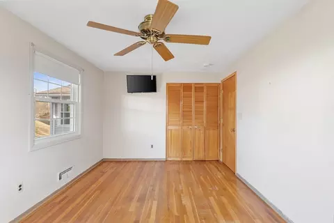 Bedroom - 10 Paulette Dr, Danvers, MA 01923 photo 4 of 5