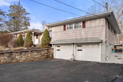 46 Ramshorn Rd, Dudley, MA 01571 photo 5