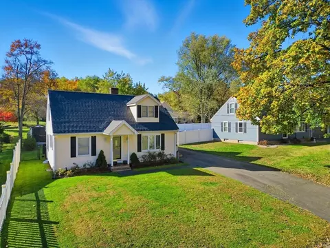 167 Wolcott Ave, West Springfield, MA 01089