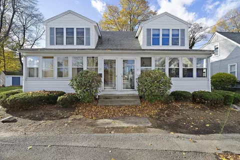 69-71 Pond St, Canton, MA 02021