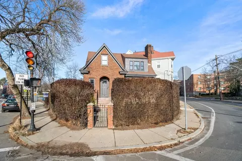 209 High St, Brookline, MA 02445 photo 37