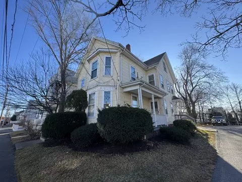 58-60 Calmar St, Brockton, MA 02301