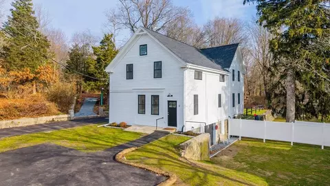 16 Water St #C, Freetown, MA 02702