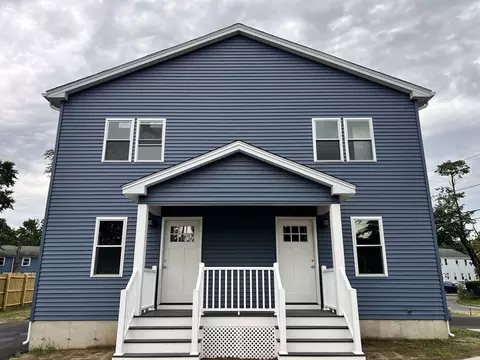 121-123 Putnam Cir, Springfield, MA 01104