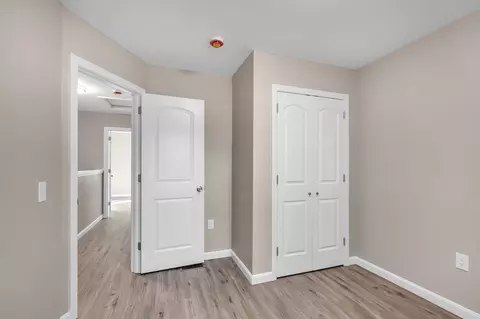 121-123 Putnam Cir, Springfield, MA 01104 photo 13