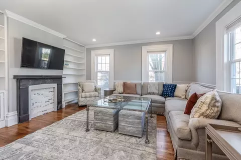 1076 Adams St, Dorchester, MA 02124