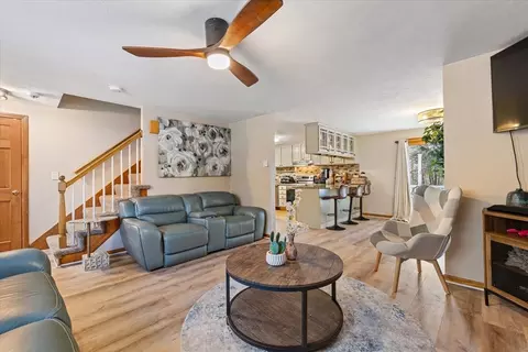 369 Cooper Rd, Northbridge, MA 01534 photo 5