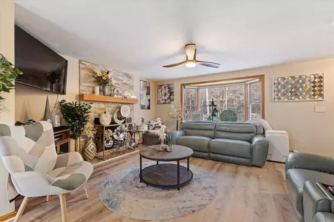 369 Cooper Rd, Northbridge, MA 01534 photo 6
