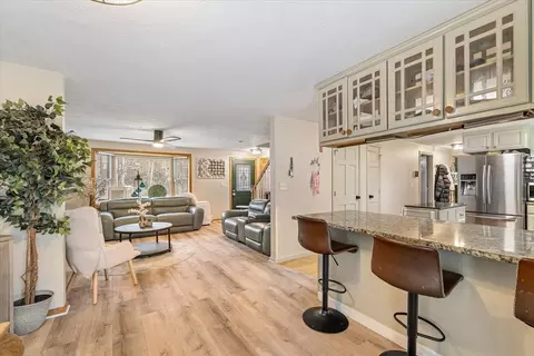 369 Cooper Rd, Northbridge, MA 01534 photo 9