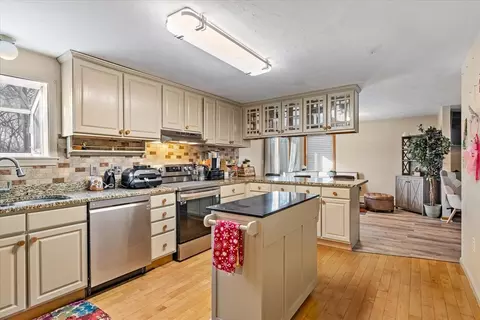 369 Cooper Rd, Northbridge, MA 01534 photo 11