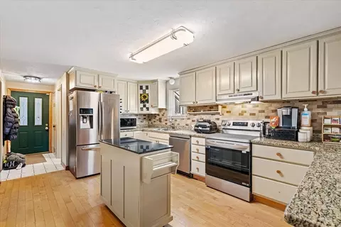 369 Cooper Rd, Northbridge, MA 01534 photo 13