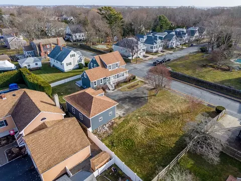 32 Cedar St, Fairhaven, MA 02719 photo 26
