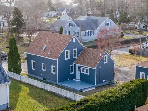 32 Cedar St, Fairhaven, MA 02719 photo 23