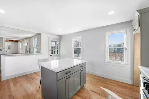 32 Cedar St, Fairhaven, MA 02719 photo 6