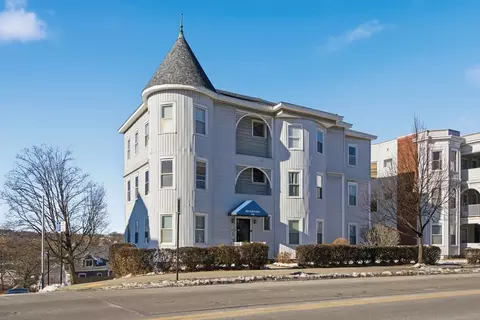176 Lincoln St #B4, Worcester, MA 01605