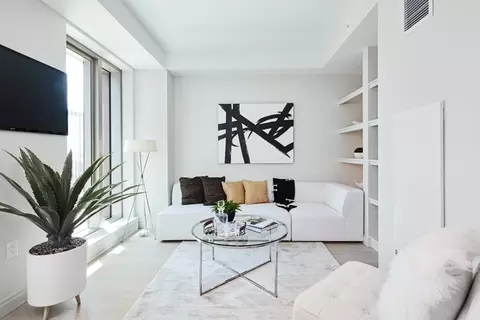 135 Seaport Blvd #1618, Boston, MA 02210