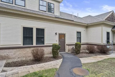 599 Washington St #14, Pembroke, MA 02359