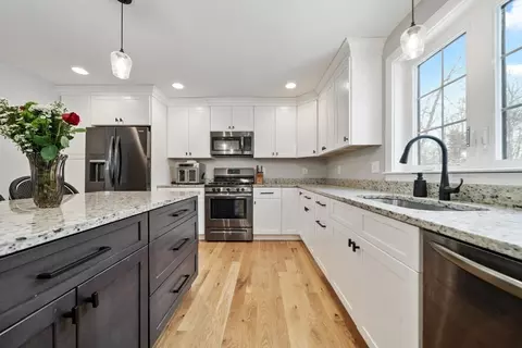 2 Mapleton Rd, Merrimac, MA 01860 photo 11