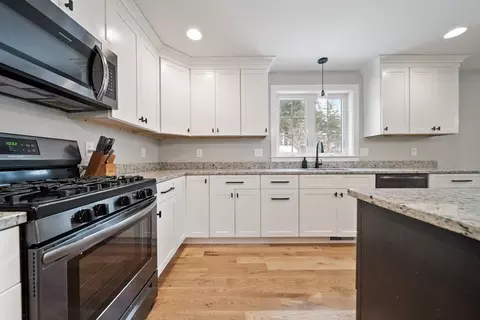 2 Mapleton Rd, Merrimac, MA 01860 photo 10