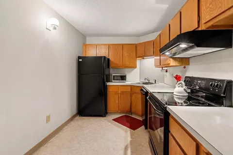 159 Main St #12B, Stoneham, MA 02180 photo 2