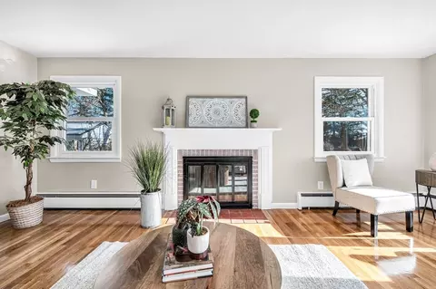32 Debra Dr, Chicopee, MA 01020 photo 6