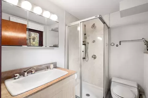 21 Knight Rd, Framingham, MA 01701 photo 13