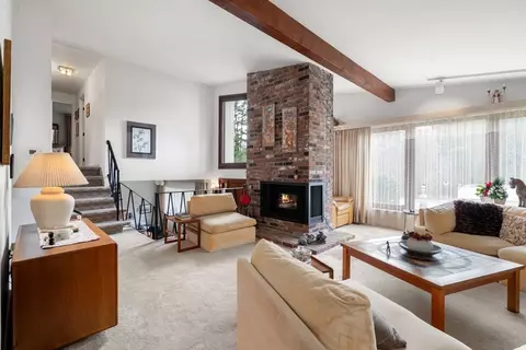 21 Knight Rd, Framingham, MA 01701 photo 3