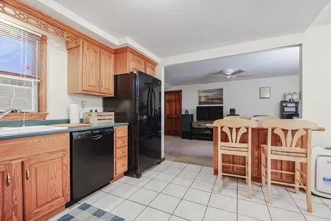 11 Edith Rd, Framingham, MA 01701 photo 8