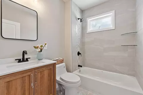 42 N Worcester Ave, Worcester, MA 01606 photo 13