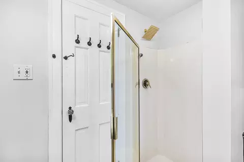 337 Edgell Rd, Framingham, MA 01701 photo 17