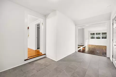 337 Edgell Rd, Framingham, MA 01701 photo 4
