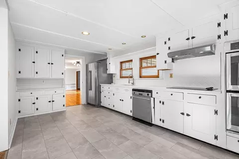 337 Edgell Rd, Framingham, MA 01701 photo 5