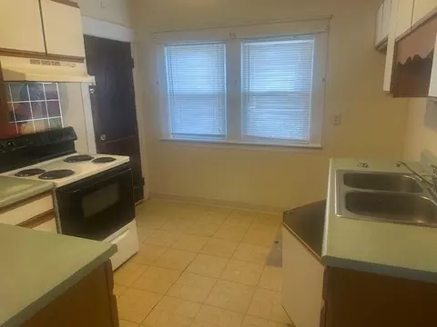 Kitchen - 15 Wayside Rd, Worcester, MA 01605 photo 2 of 2